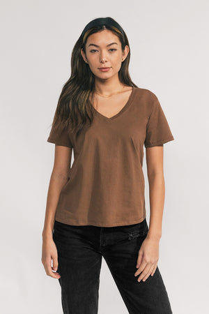 Relaxed V-Neck T-Shirt (Cocoa)